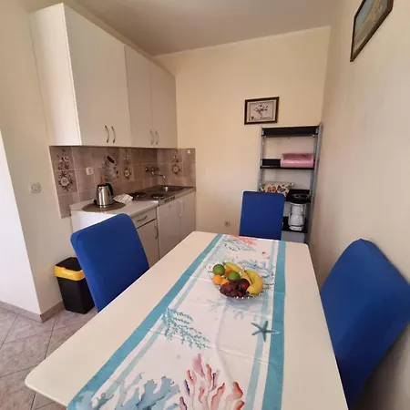 Apartment Domino Selce