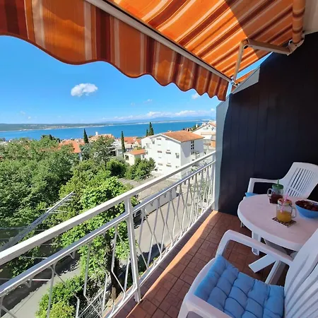 Domino Apartment *